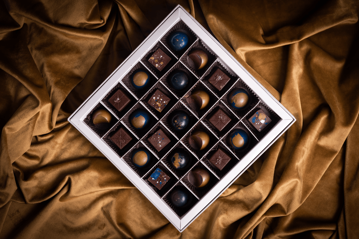 Dallmann's 25pc Vegan Chocolate Box: Gourmet Vegan Treats