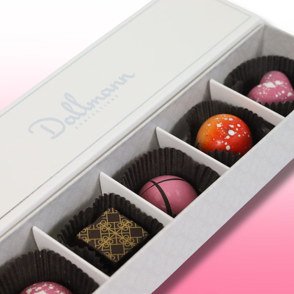 How to Choose the Right Chocolate Gift for Different Moms: A Guide for All Tastes