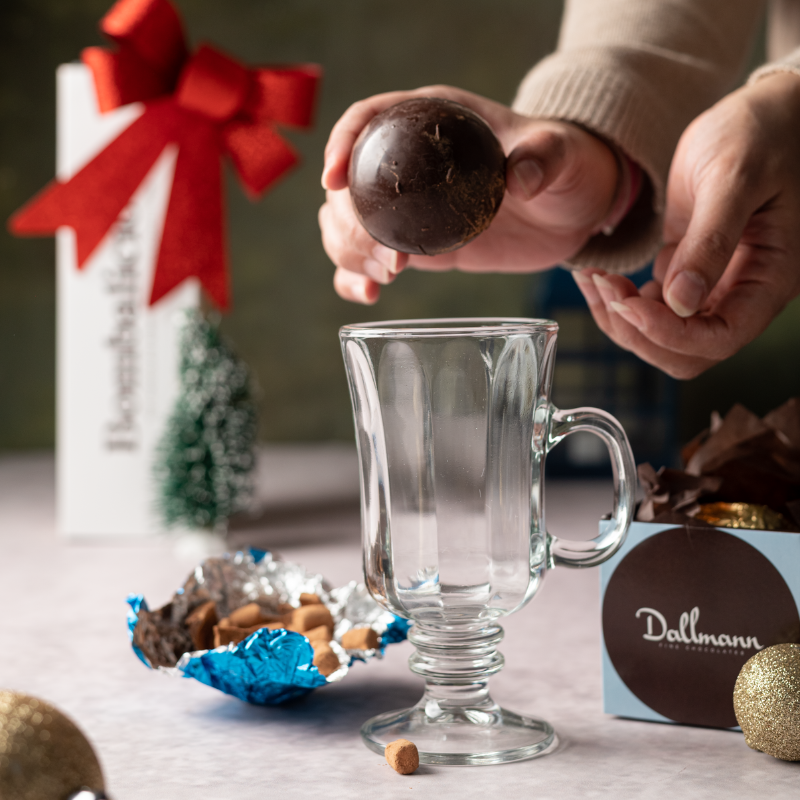 Hot Chocolate Bombs: Bombalicious!