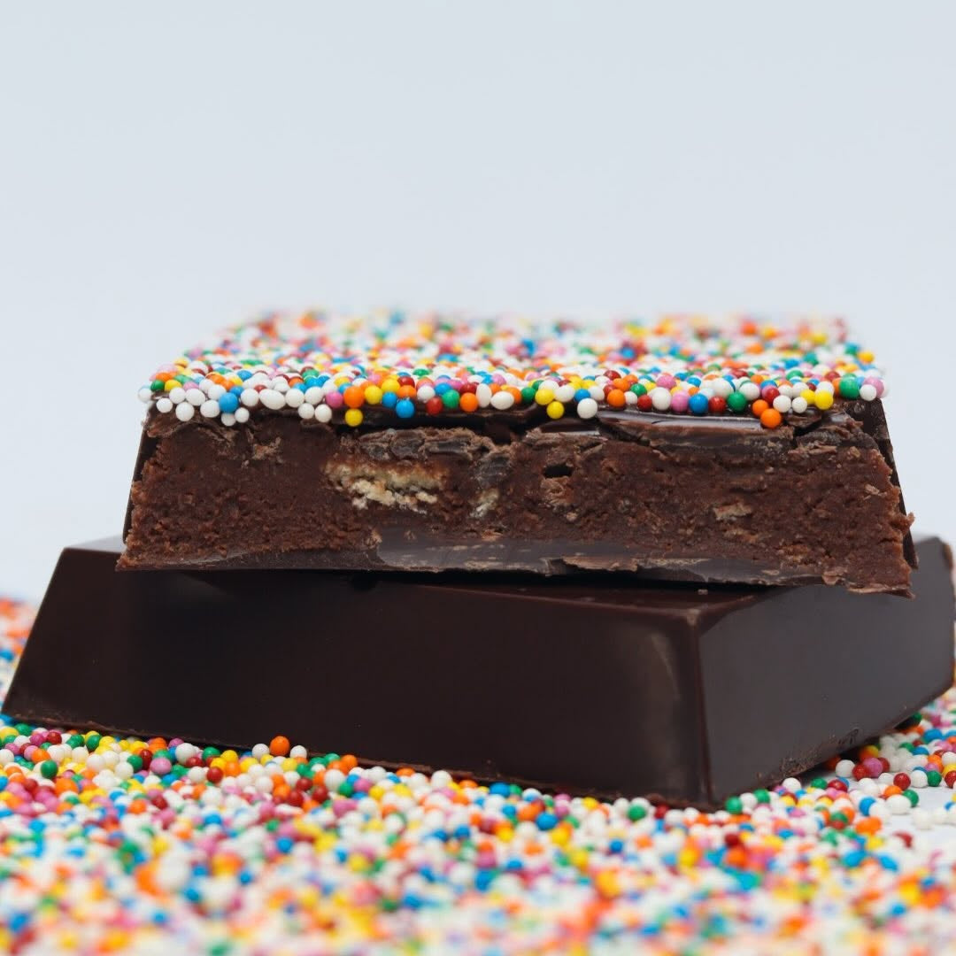 Dots Cake Bar